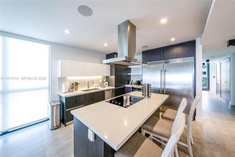 Condominio en venta en Miami Beach, Florida, 3 dormitorios, 205.31 m2 № 2017690 - foto 17