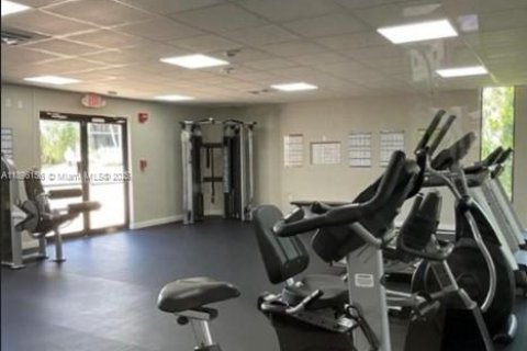 Снять в аренду кондоминиум в Майами, Флорида 2 спальни, 89.65м2, № 2018877 - фото 25