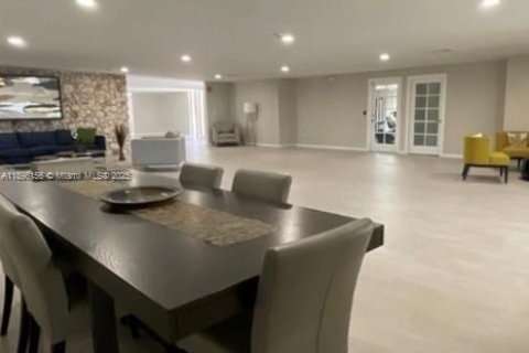 Снять в аренду кондоминиум в Майами, Флорида 2 спальни, 89.65м2, № 2018877 - фото 22