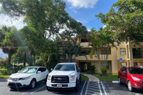 Apartamento en alquiler en Sunrise, Florida, 1 dormitorio, 70.05 m2 № 1984033 - foto 24