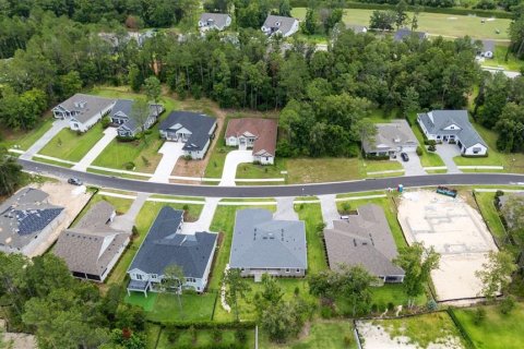 House in Brooksville, Florida 4 bedrooms, 266.26 sq.m. № 2150686 - photo 12