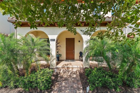 House in Palm Beach Gardens, Florida 5 bedrooms, 371.24 sq.m. № 2086782
