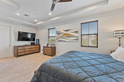 House in Palm Beach Gardens, Florida 5 bedrooms, 371.24 sq.m. № 2086782 - photo 24