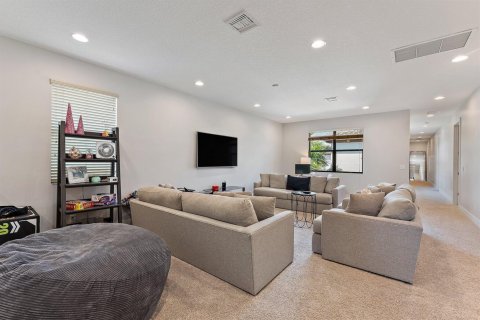 House in Palm Beach Gardens, Florida 5 bedrooms, 371.24 sq.m. № 2086782 - photo 30
