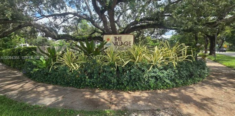 Condo à Miami, Floride, 2 chambres  № 2390061