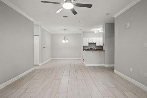 Copropriété à vendre à Winter Garden, Floride: 3 chambres, 124.49 m2 № 2355139 - photo 5