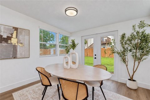 Villa ou maison à vendre à Tampa, Floride: 2 chambres, 97.18 m2 № 2408446 - photo 26