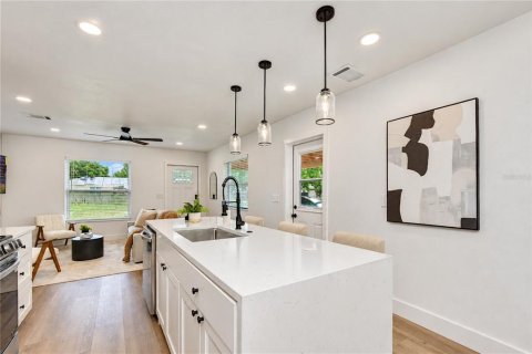 Villa ou maison à vendre à Tampa, Floride: 2 chambres, 97.18 m2 № 2408446 - photo 22