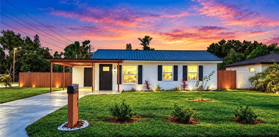 Villa ou maison à Tampa, Floride 2 chambres, 97.18 m2 № 2408446