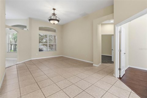 Villa ou maison à louer à Apopka, Floride: 4 chambres, 260.78 m2 № 2387399 - photo 8