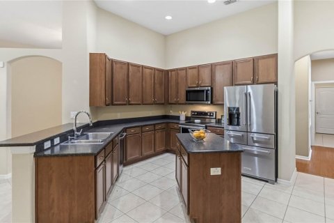 Villa ou maison à louer à Apopka, Floride: 4 chambres, 260.78 m2 № 2387399 - photo 12