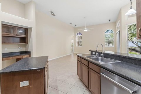 Villa ou maison à louer à Apopka, Floride: 4 chambres, 260.78 m2 № 2387399 - photo 16