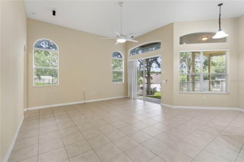 Villa ou maison à louer à Apopka, Floride: 4 chambres, 260.78 m2 № 2387399 - photo 17