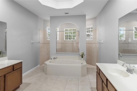 Villa ou maison à louer à Apopka, Floride: 4 chambres, 260.78 m2 № 2387399 - photo 23