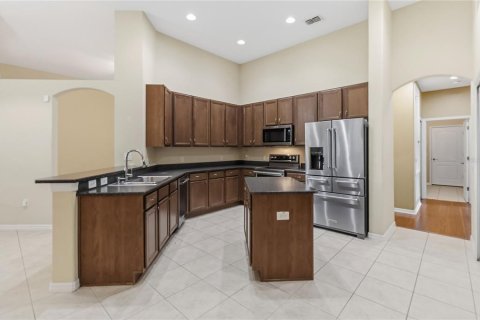 Villa ou maison à louer à Apopka, Floride: 4 chambres, 260.78 m2 № 2387399 - photo 14