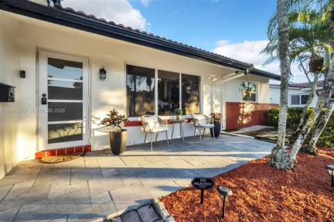 Casa en venta en Coral Springs, Florida, 3 dormitorios, 140.47 m2 № 1999448 - foto 6