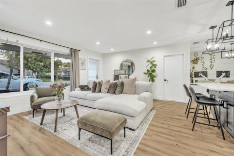 Casa en venta en Coral Springs, Florida, 3 dormitorios, 140.47 m2 № 1999448 - foto 14