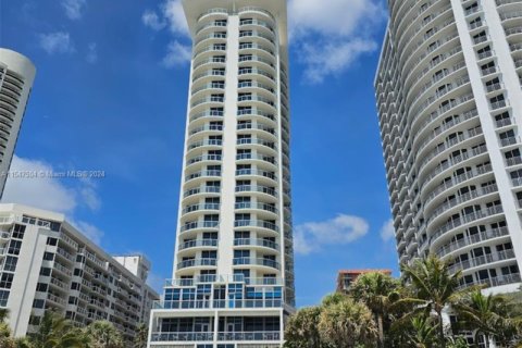 Copropriété à vendre à Sunny Isles Beach, Floride: 2 chambres, 84.36 m2 № 2046419 - photo 11
