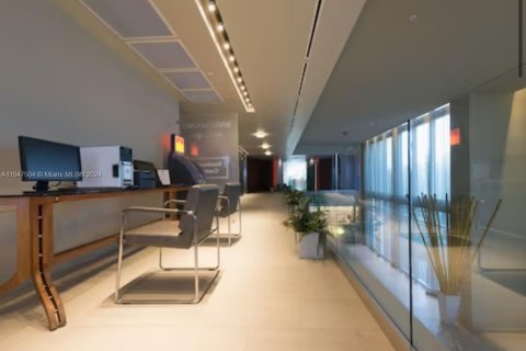 Copropriété à vendre à Sunny Isles Beach, Floride: 2 chambres, 84.36 m2 № 2046419 - photo 13