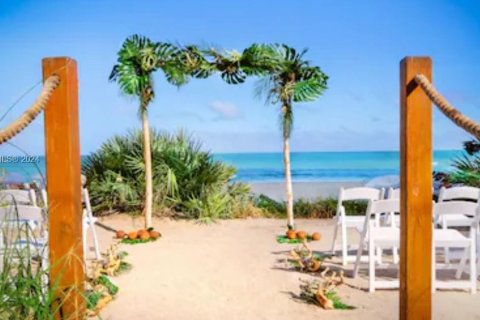 Copropriété à vendre à Sunny Isles Beach, Floride: 2 chambres, 84.36 m2 № 2046419 - photo 3