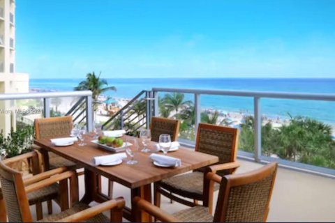 Copropriété à vendre à Sunny Isles Beach, Floride: 2 chambres, 84.36 m2 № 2046419 - photo 16