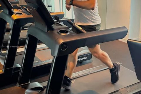 Copropriété à vendre à Sunny Isles Beach, Floride: 2 chambres, 84.36 m2 № 2046419 - photo 23