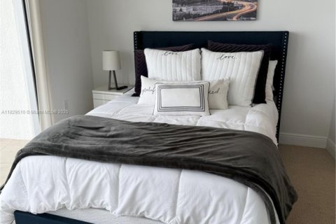 Купить кондоминиум в Майами, Флорида 2 спальни, 97.36м2, № 1802559 - фото 19