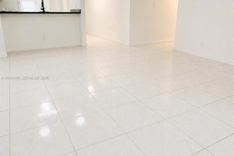Copropriété à louer à Coral Springs, Floride: 3 chambres, 98.48 m2 № 2192475 - photo 17