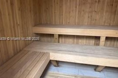 Condominio en venta en Hallandale Beach, Florida, 1 dormitorio, 66.8 m2 № 1977618 - foto 22