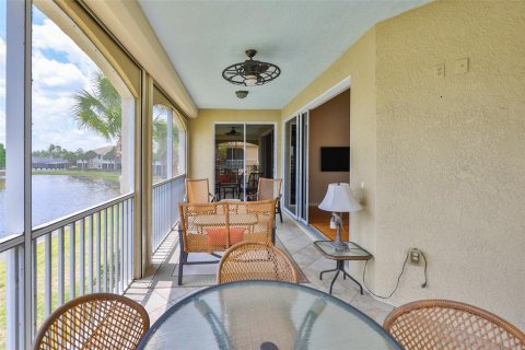 Condominio en venta en Sun City Center, Florida, 3 dormitorios, 230.58 m2 № 2215659 - foto 14