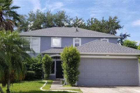 House in Orlando, Florida 5 bedrooms, 196.95 sq.m. № 2210563