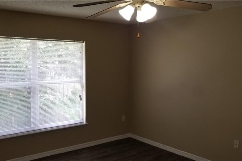 Casa en alquiler en Orlando, Florida, 5 dormitorios, 196.95 m2 № 2210563 - foto 5