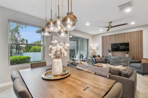 Townhouse in Tampa, Florida 3 bedrooms, 182.46 sq.m. № 2227046 - photo 19