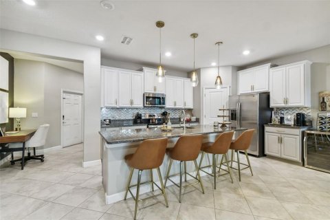Townhouse in Tampa, Florida 3 bedrooms, 182.46 sq.m. № 2227046 - photo 23