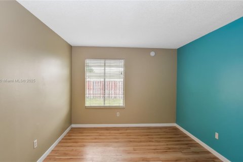 Casa en venta en Miramar, Florida, 2 dormitorios, 92.07 m2 № 1966183 - foto 21