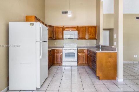 Casa en venta en Miramar, Florida, 2 dormitorios, 92.07 m2 № 1966183 - foto 12