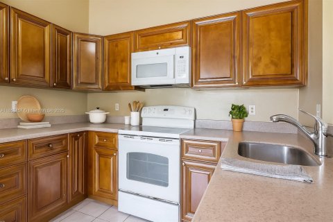 Casa en venta en Miramar, Florida, 2 dormitorios, 92.07 m2 № 1966183 - foto 11