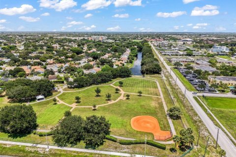 Casa en venta en Miramar, Florida, 2 dormitorios, 92.07 m2 № 1966183 - foto 26