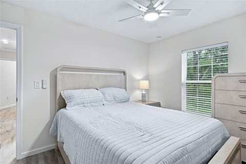 Villa ou maison à vendre à Weeki Wachee, Floride: 3 chambres, 131.55 m2 № 2410423 - photo 3