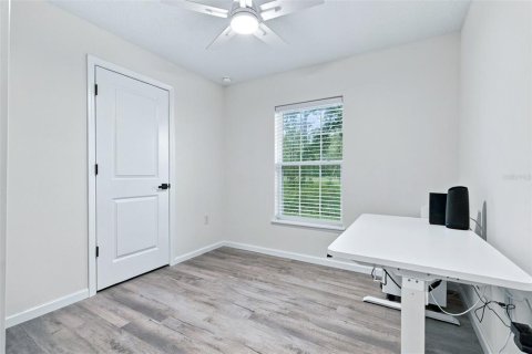 Villa ou maison à vendre à Weeki Wachee, Floride: 3 chambres, 131.55 m2 № 2410423 - photo 4