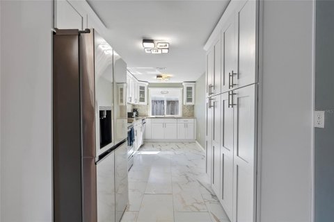 Купить виллу или дом в Тампа, Флорида 8 комнат, 155.43м2, № 1733396 - фото 13