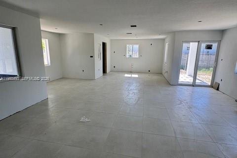 Casa en venta en Homestead, Florida, 3 dormitorios, 178.37 m2 № 2020386 - foto 3