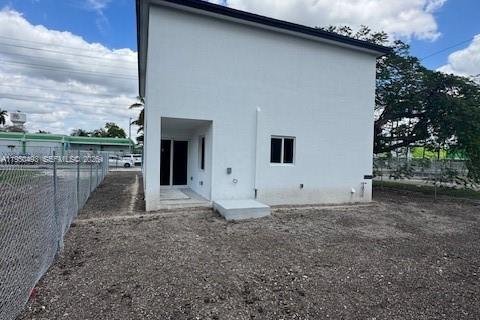 Casa en venta en Homestead, Florida, 3 dormitorios, 178.37 m2 № 2020386 - foto 12