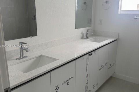 Casa en venta en Homestead, Florida, 3 dormitorios, 178.37 m2 № 2020386 - foto 10