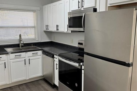Apartamento en alquiler en Clearwater, Florida, 2 dormitorios, 69.68 m2 № 1822708 - foto 6