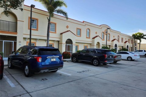 Touwnhouse à louer à Punta Gorda, Floride: 2 chambres, 109.53 m2 № 1787616 - photo 1