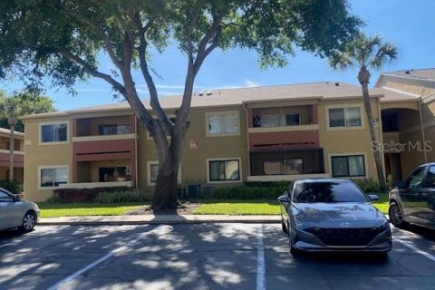 Condo in Casselberry, Florida, 2 bedrooms № 2147693
