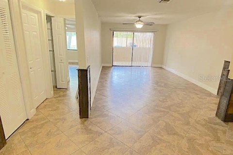 Condominio en venta en Casselberry, Florida, 2 dormitorios, 104.61 m2 № 2147693 - foto 3