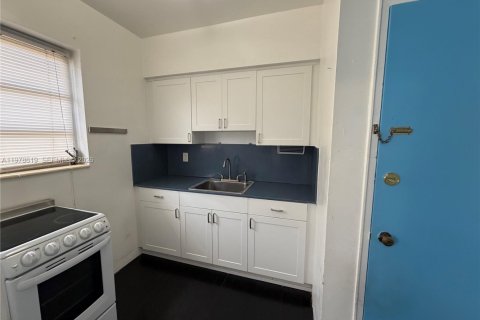 Condominio en venta en Miami Beach, Florida, 1 dormitorio, 46.45 m2 № 2044605 - foto 4
