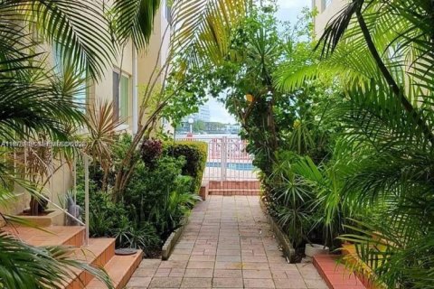 Condominio en venta en Miami Beach, Florida, 1 dormitorio, 46.45 m2 № 2044605 - foto 7